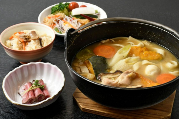 【上三川発着】もぎたて桃に夢の詰め放題 山梨贅沢旅【昼食付】/ WEB割引5%引き2